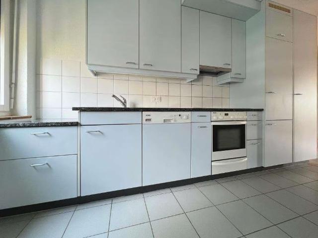 4 Zimmer, 118 m², 2. Stock