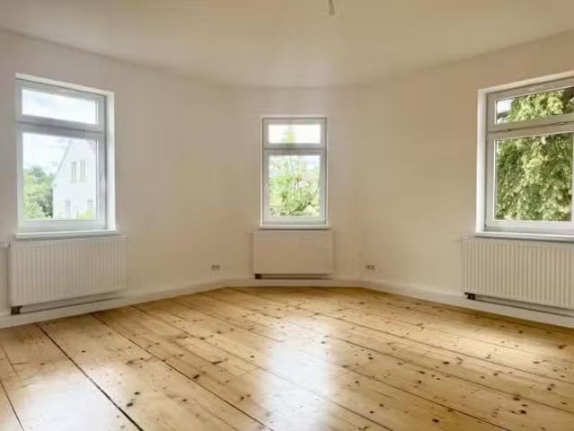 4 Zimmer 121 m² 1.170 € Kaltmiete Wohnungen in Dresden
