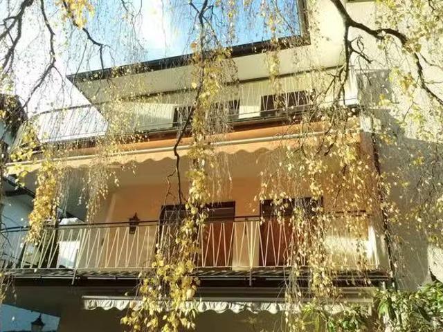 4 Zimmer 130 m² 1.345 € Kaltmiete Wohnungen in Bad Herren.