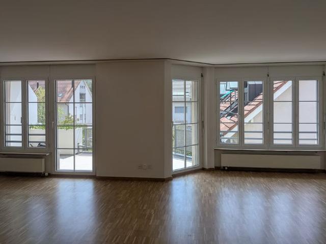 4 Zimmer, 132 m², 2. Stock