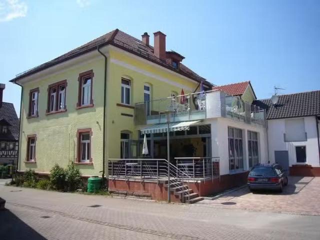 4 Zimmer 136 m² 1.200 € Kaltmiete Wohnungen in Keltern