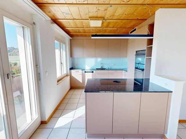 4 Zimmer, 136 m², 2. Stock