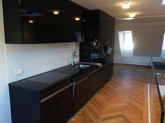 4 Zimmer, 140 m², 6. Stock