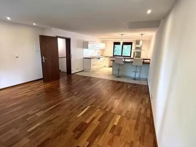 4 Zimmer 140 m² 2.550 € Kaltmiete Wohnungen in Planegg