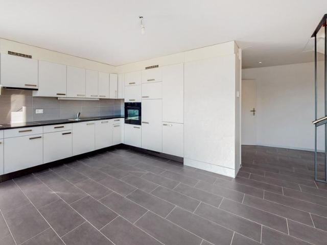 4 Zimmer, 141 m², 6. Stock