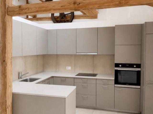 4 Zimmer, 144 m²