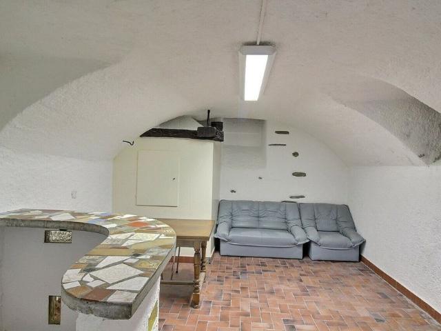 4 Zimmer, 191 m², EG
