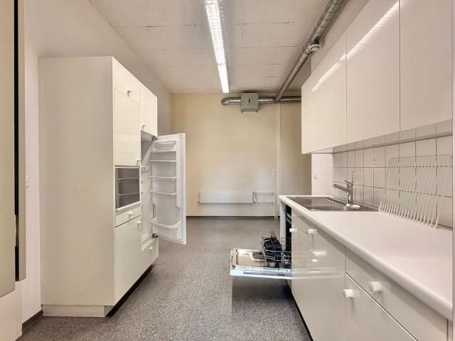 4 Zimmer, 198 m²