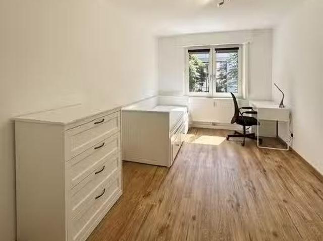 4 Zimmer 20 m² 545 € Kaltmiete Wohnungen in Augsburg