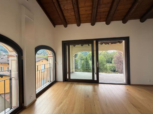 4 Zimmer, 242 m²