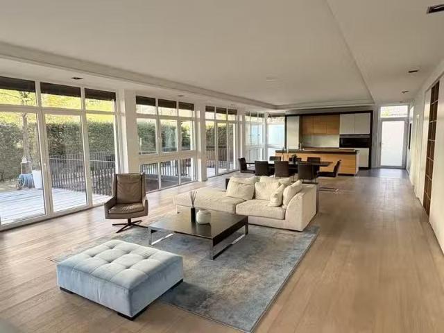 4 Zimmer 258 m² 3.950 € Kaltmiete Wohnungen in München