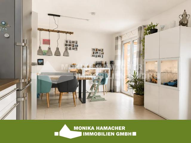 4 Zimmer – 2 Balkone – 1 Tiefgaragenplatz
