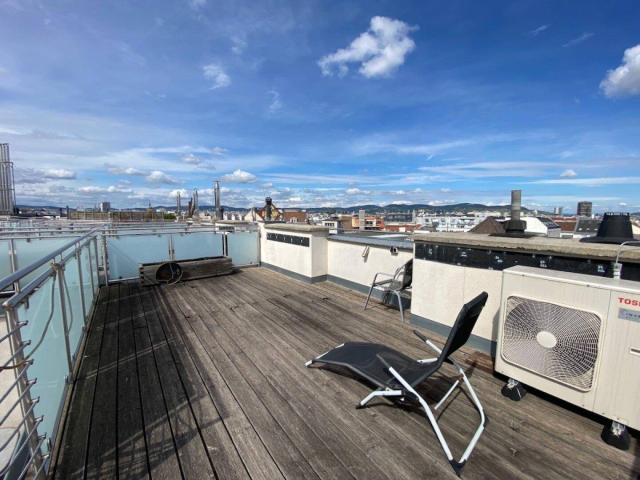 HERRLICHER RUNDUM BLICK über WIEN! 2 TERRASSEN, 4 ZIMMER!