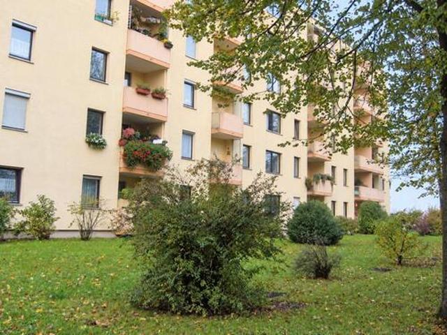 4 Zimmer Whg mit 2 Balkonen und 2 Bädern – 3 Jahre befristet