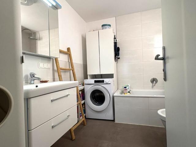 4 Zimmer Wohnung mit 47 qm großen Terrasse und Innenhof