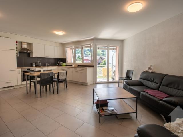 4 Zimmer Wohnung mit 95 m² Wohnfläche und zwei Balkonen