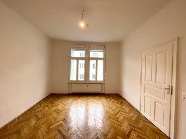 4 Zimmer Wohnung mit 2 Balkonen Provisionsfrei!