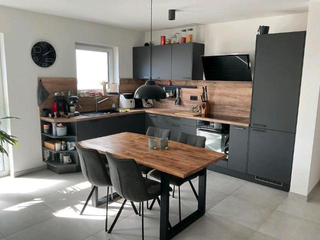4 Zimmer Wohnung mit 2 Terrassen in Karben