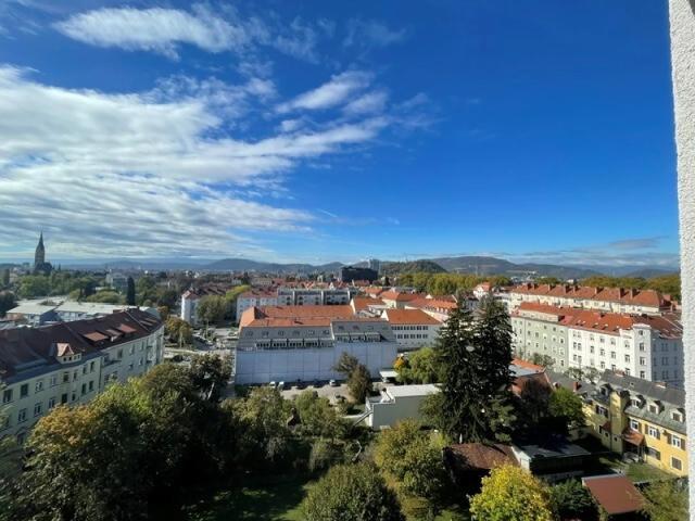 4 Zimmer Wohnung mit unfassbarem Ausblick