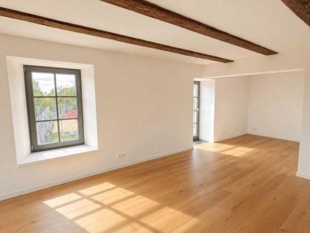 4 Zimmer Wohnung mit Westbalkon und Küche