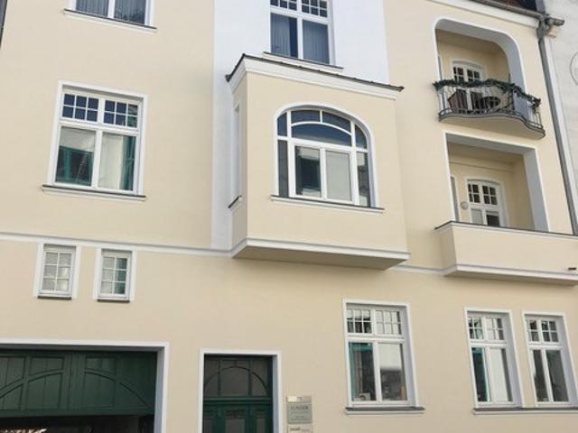 4 Zimmer Wohnung mit Wintergarten, Mecklenburgstraße in 19053 Schwerin
