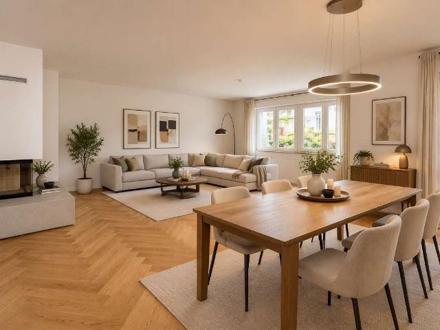 4 Zimmer Wohnung mit zwei Balkonen in München Solln