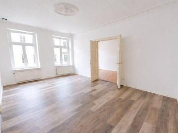 4 Zimmer Wohnung mit Altbaucharme im 1. OG der Silberstr. 16
