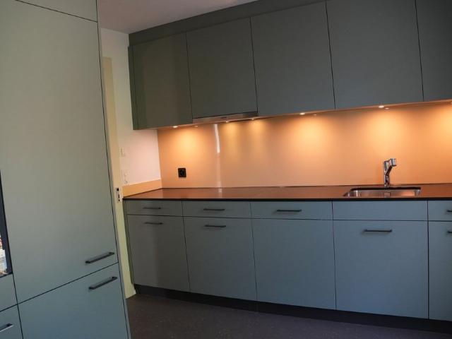 4 Zimmer Wohnung mit Altbaucharme und traumhafter Sicht auf See und Berge