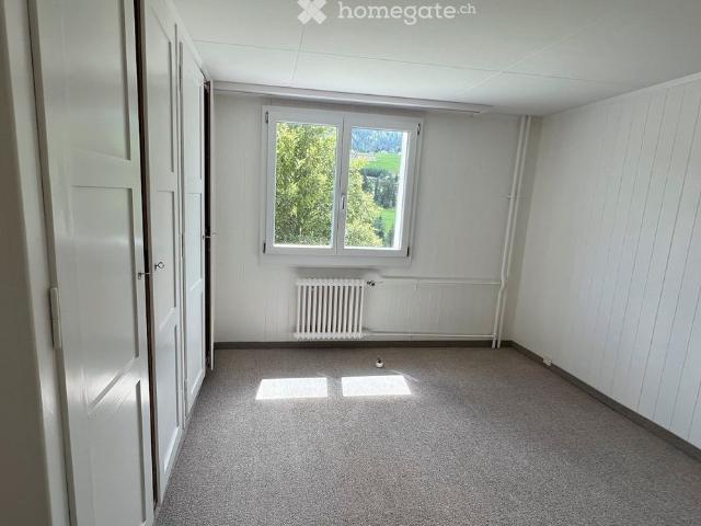 4 Zimmer Wohnung mit Aussicht zu vermieten