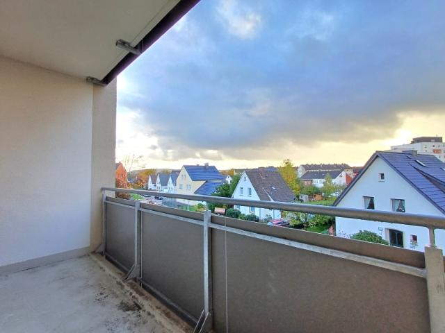 4 Zimmer Wohnung mit Balkon