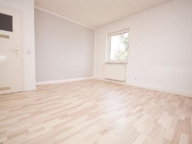 4 Zimmer Wohnung mit Balkon