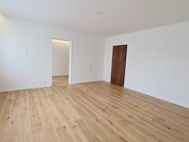 4 Zimmer Wohnung mit Balkon – Bezugsfertig ab Oktober