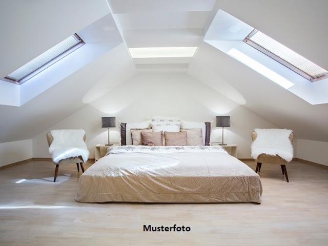 4 Zimmer Wohnung mit Balkon großzügig und modern gestaltet