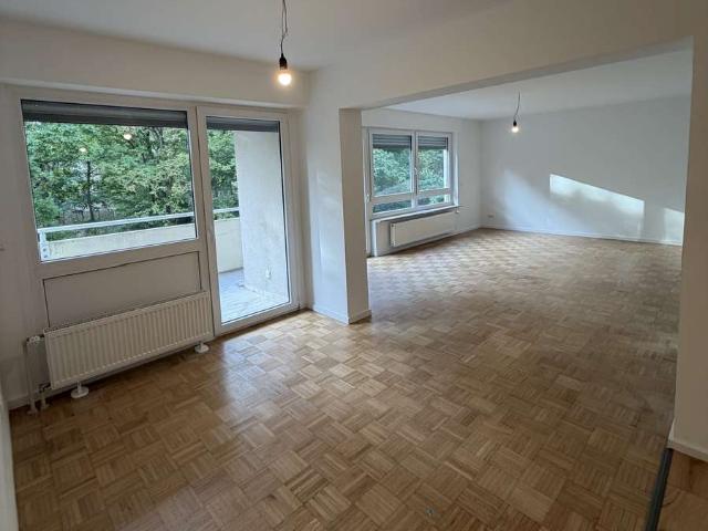 4 Zimmer Wohnung mit Balkon in Mainz