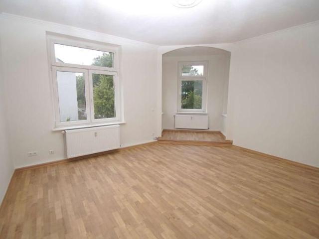 4 Zimmer Wohnung mit BALKON in Taucha, Bad mit Wanne, Laminat