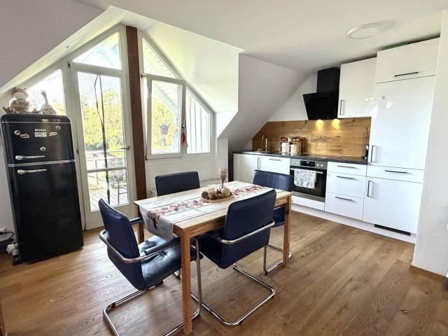 4 Zimmer Wohnung mit Balkon und Blick ins Grüne in Hard
