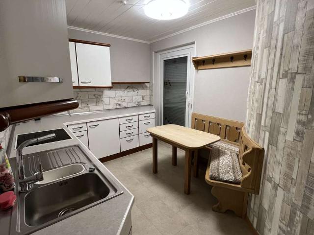 4 Zimmer Wohnung mit Balkon und Einbauküche in Würselen