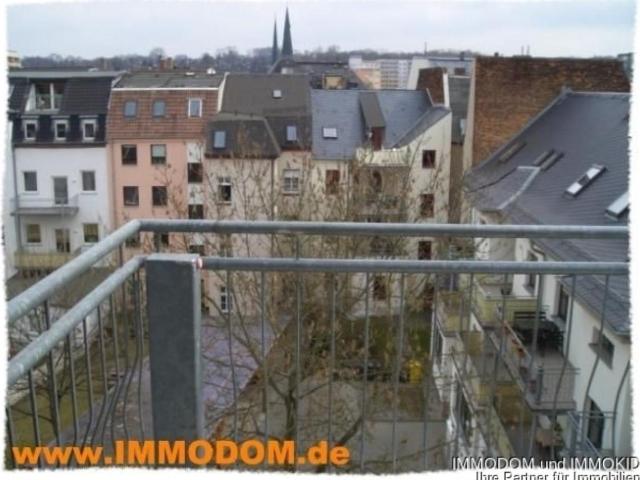 4 Zimmer Wohnung mit BALKON und Fernblick, traumhaft schön, in Zwickau zu vermieten!