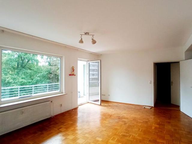4 Zimmer Wohnung mit großer Südost Loggia, 3.Stock,barrierefrei
