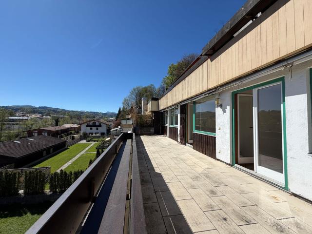 4 Zimmer Wohnung mit großer Terrasse und Bergblick in Toplage von Miesbach