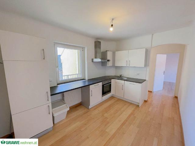 4 Zimmer Wohnung mit Loggia Provisionsfrei!