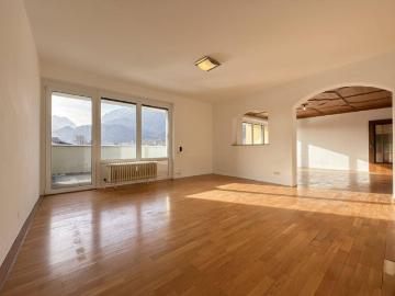 4 Zimmer Wohnung mit mehreren Balkonen und Lift in Schwaz