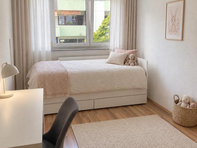 4 Zimmer Wohnung mit Südwestbalkon und Tiefgaragenstellplatz