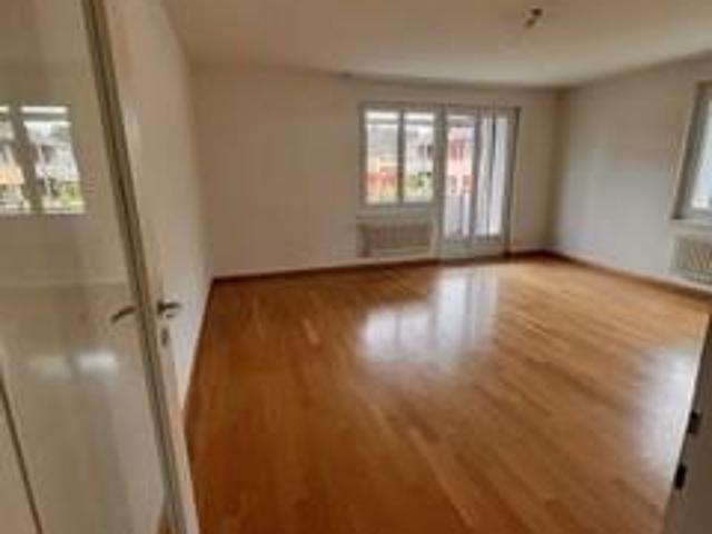 4 Zimmer Wohnung an attraktiver Lage