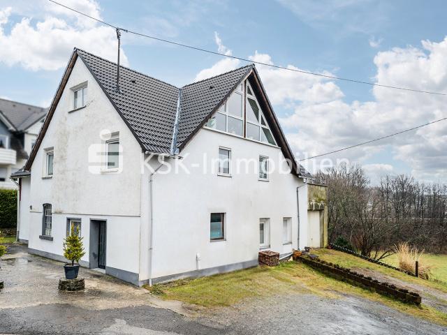 4 Zimmer Wohnung im Zentrum!