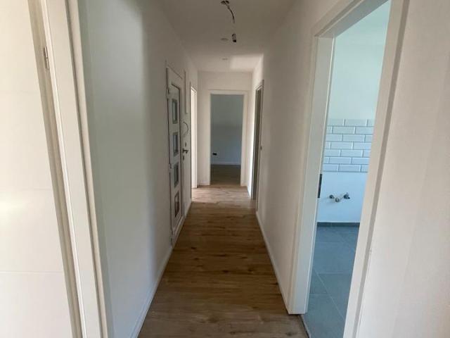 4 Zimmer Wohnung im 1. Obergeschoss in Berlin Spandau Neu Saniert