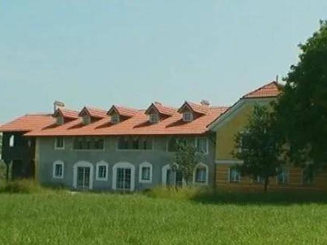 4 Zimmer Wohnung im 1.Stock, 142 m²