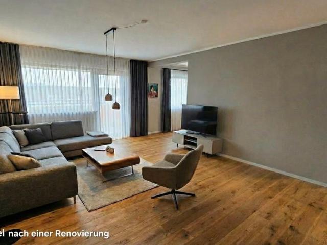 4 Zimmer Wohnung im 5. OG mit Balkon in Mannheim Rheinau Provisionsfrei! VB