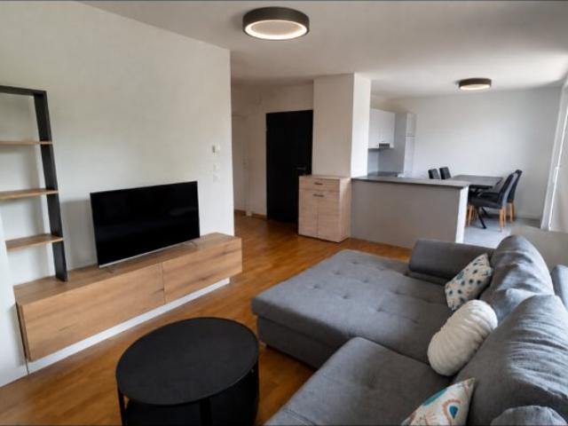 4 Zimmer Wohnung in Onex