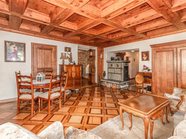 4 Zimmer Wohnung in einem historischen Gebäude in der Altstadt